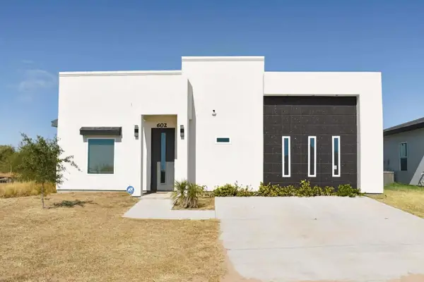 602 Bluebeard Ct., Laredo, TX 78046