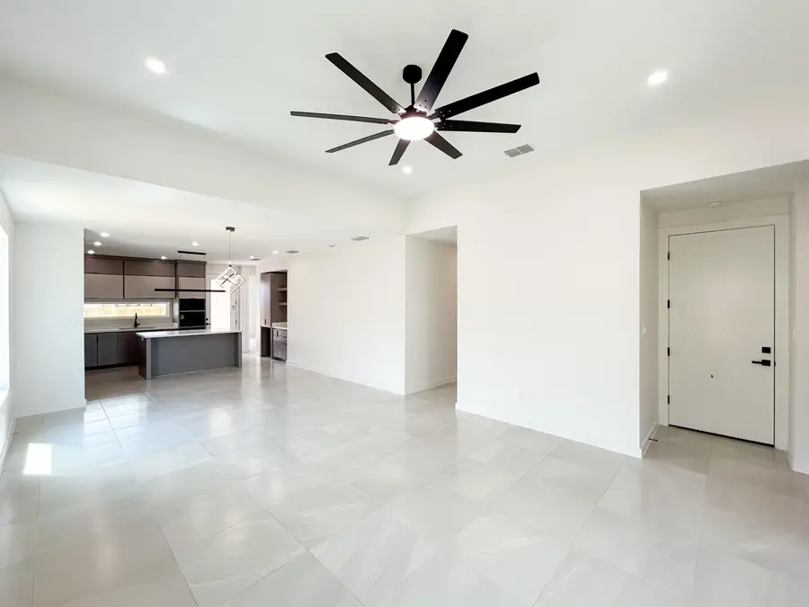 109 Balmorhea Dr., Laredo, TX 78045 - #3