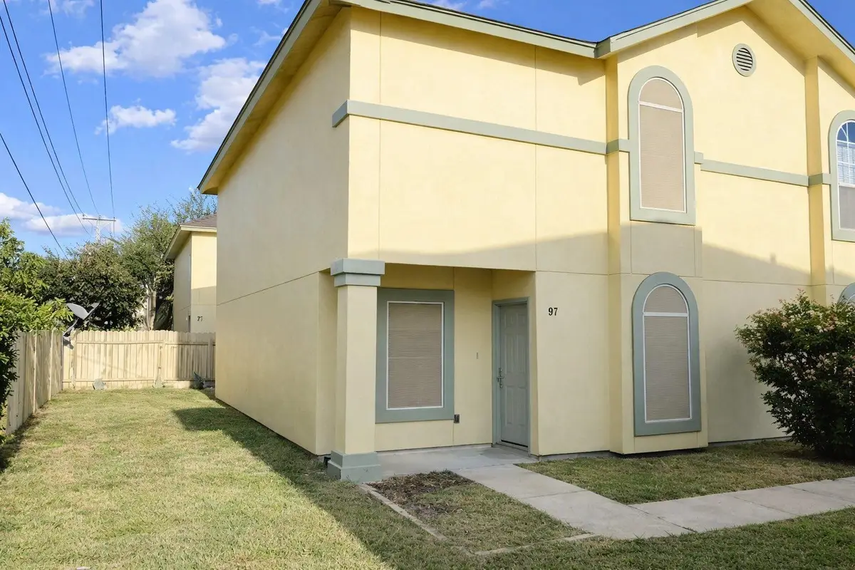 1000 Ranchway Dr, Laredo, TX 78045 - #1