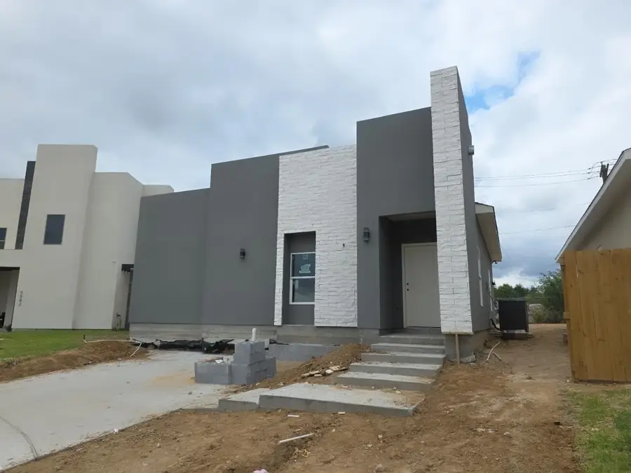 5004 Cherimoya Ln., Laredo, TX 78046 - #3