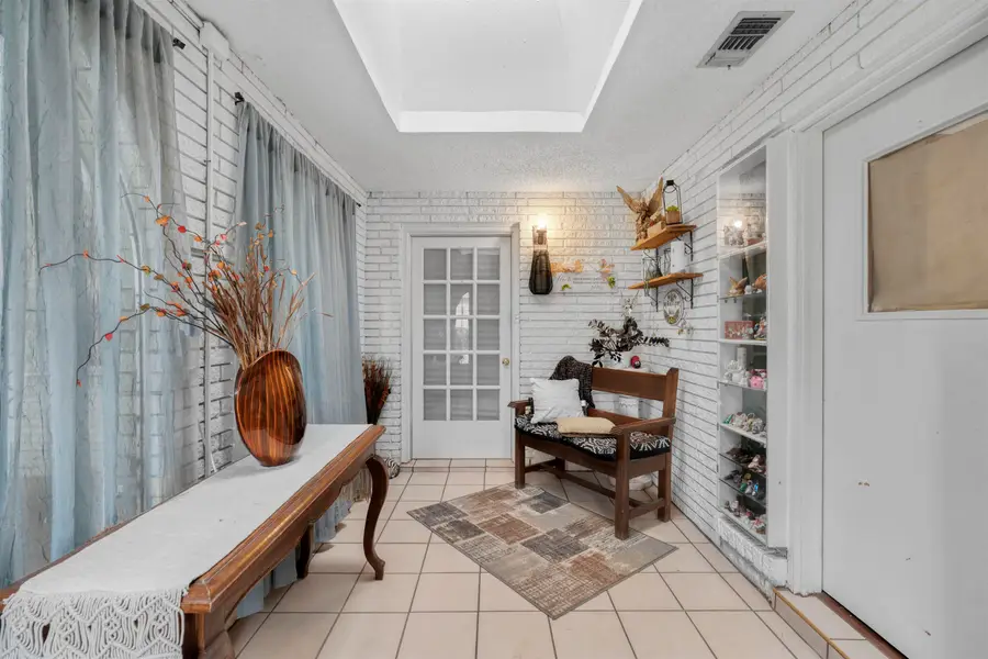 1920 N Arkansas Ave, Laredo, TX 78043 - #3