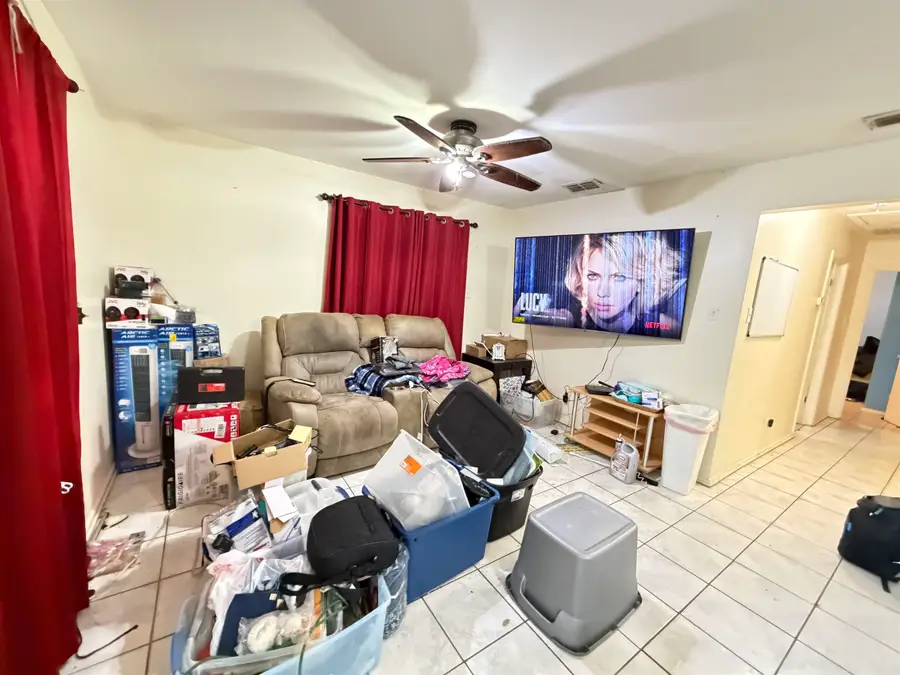 312 Larga Vista Dr, Laredo, TX 78043 - #2