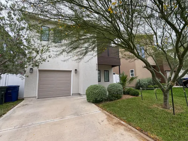 510 Deer Path Loop, Laredo, TX 78045-2237