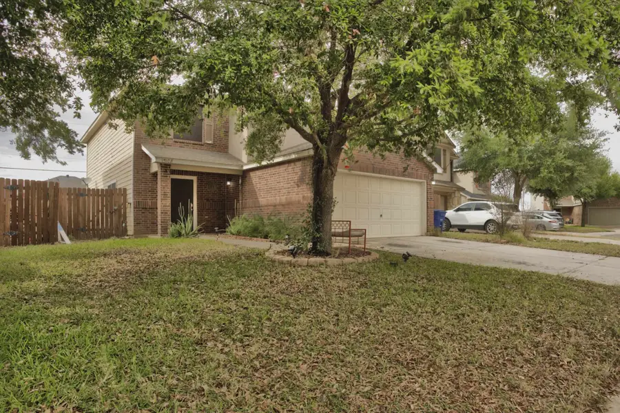 15108 Palacio Dr, Laredo, TX 78045 - #2