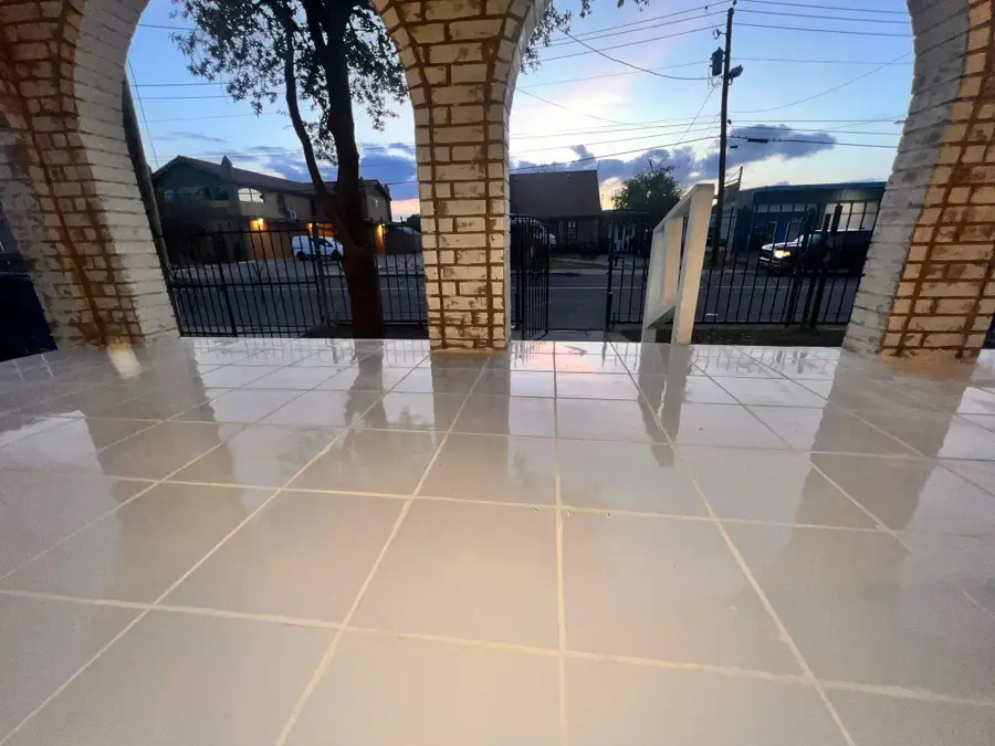 3509 Springfield Ave, Laredo, TX 78040 - #2