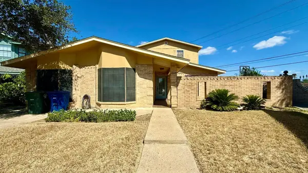 1514 Dove Trail Ct, Laredo, TX 78041
