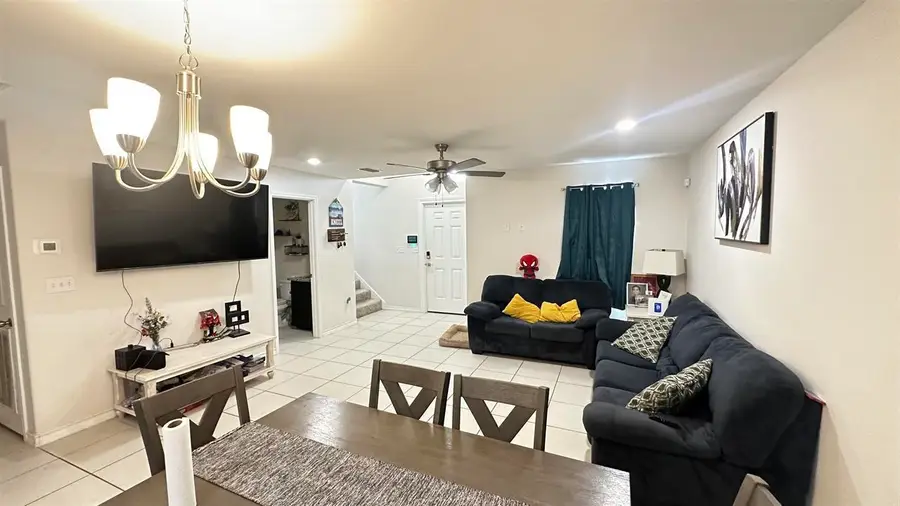 3614 Jorge Sosa, Laredo, TX 78046 - #3
