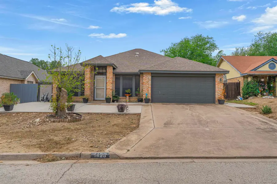 1425 Longhorn Dr, Laredo, TX 78045 - #2