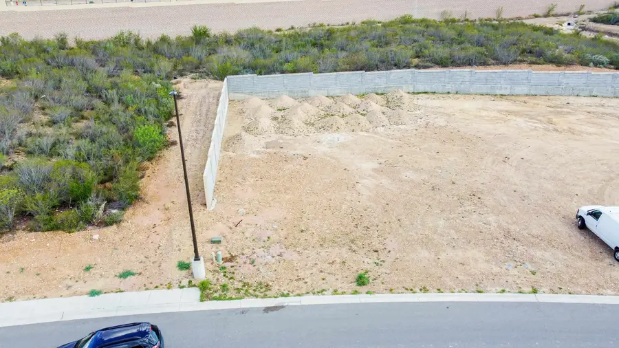 107 Las Palmas Dr., Laredo, TX 78045 - #2