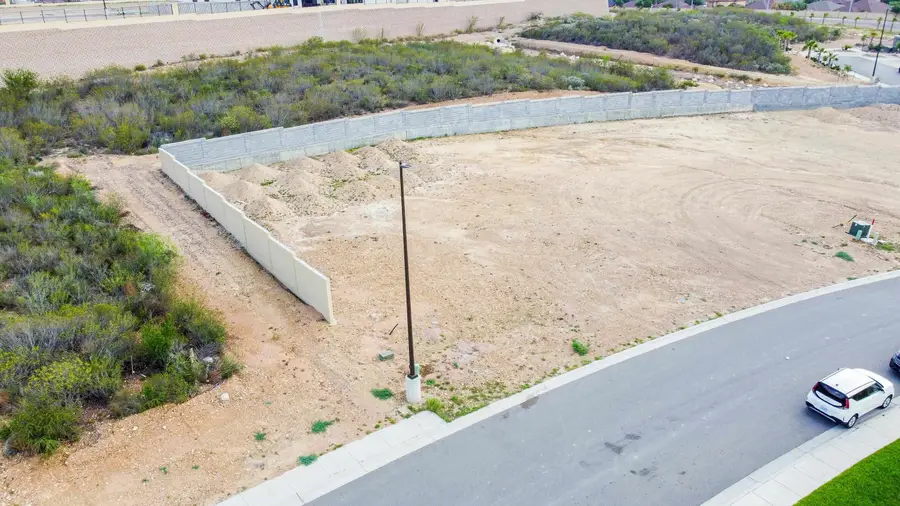 107 Las Palmas Dr., Laredo, TX 78045 - #3