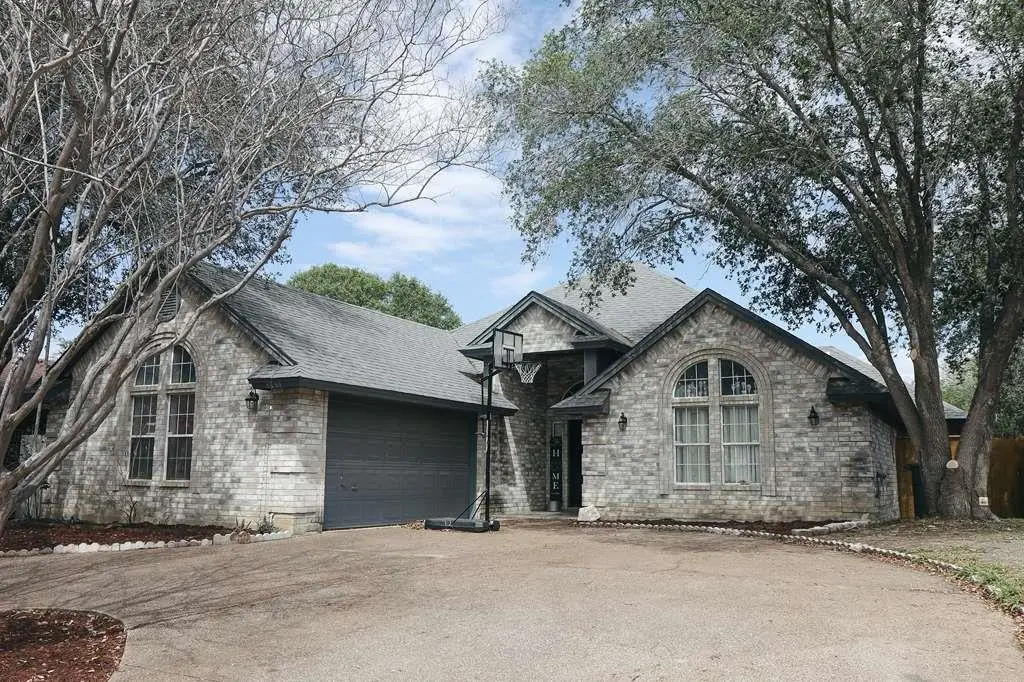 1608 Sherwood Dr, Laredo, TX 78045 - #1