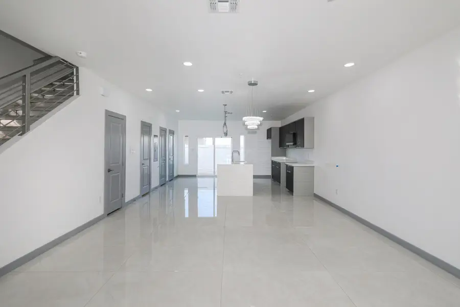 1011 Emerald Valley Dr., Laredo, TX 78043 - #2