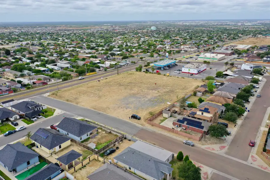 4464 Vientos Rd, Laredo, TX 78046 - #2