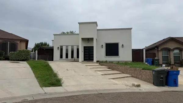 207 Nevers Ct, Laredo, TX 78045