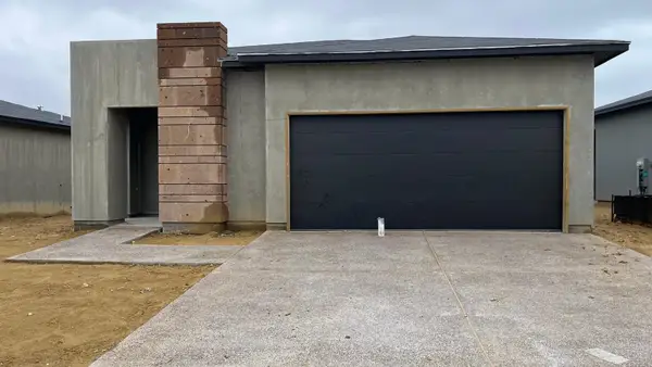 1408 Noyola Loop, LAREDO, TX 78046