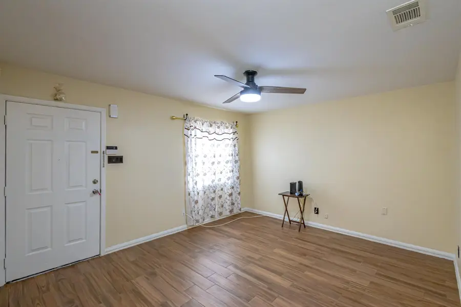 1312 Johnson Dr, Laredo, TX 78046 - #3