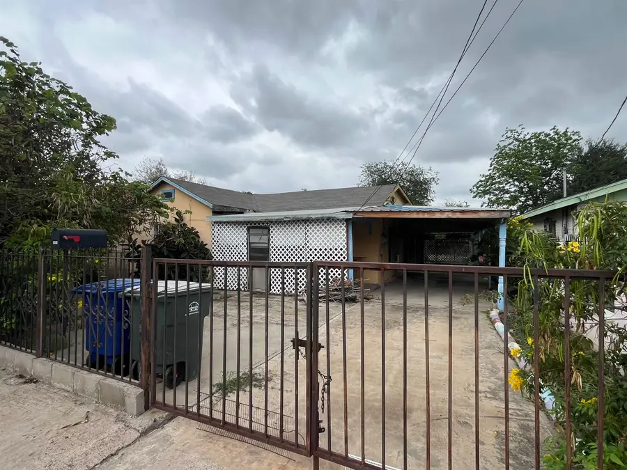 3505 Santa Maria Ave, Laredo, TX 78041 - #2