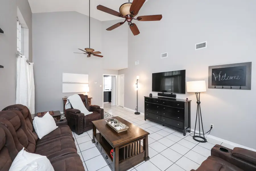 9002 Cornell Dr, Laredo, TX 78045 - #3