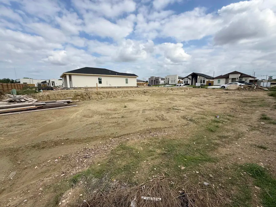 6002 Heather Loop, Laredo, TX 78043 - #3