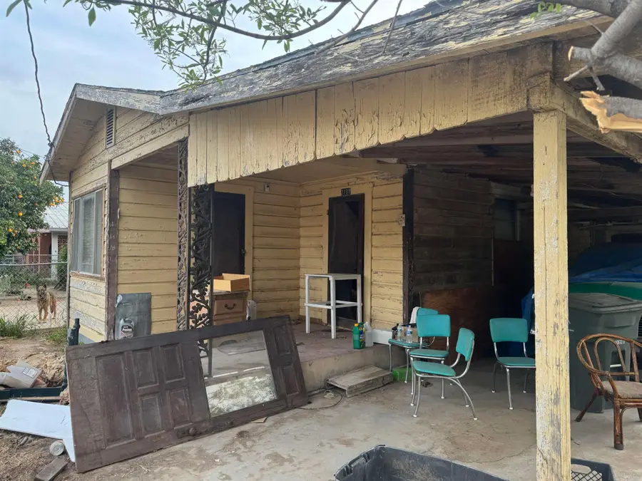 3107 Convent Ave, Laredo, TX 78040 - #3