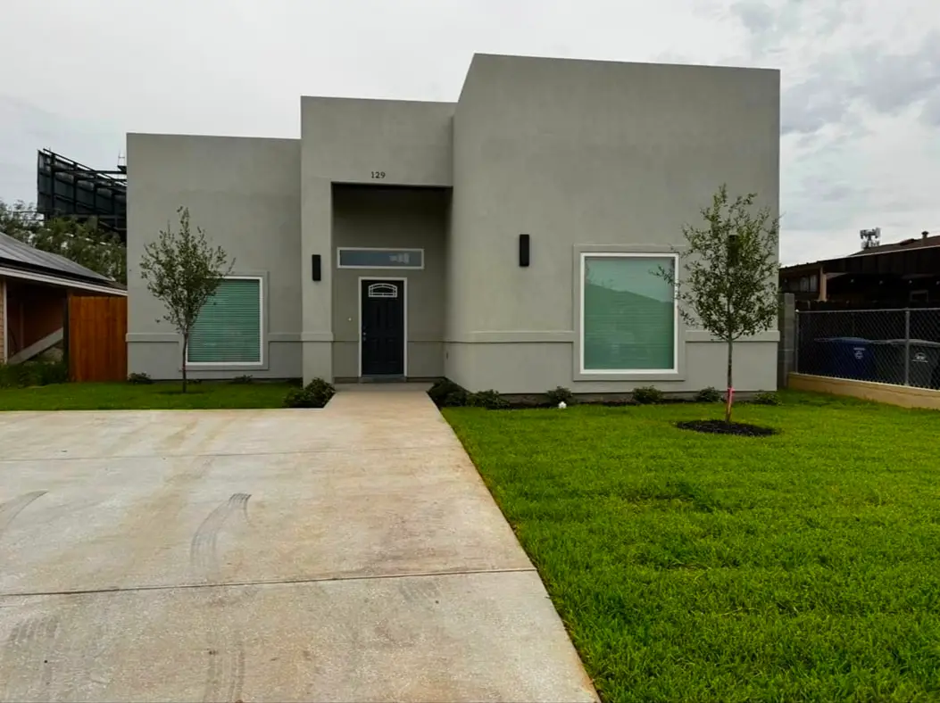 129 Asturias Cts, Laredo, TX 78046 - #1