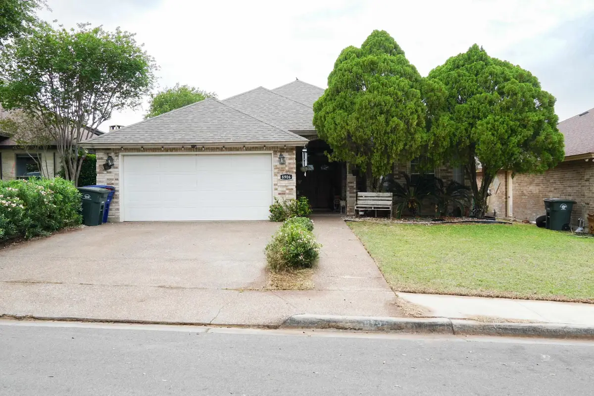 8906 Rolling Hills Dr, Laredo, TX 78045 - #1