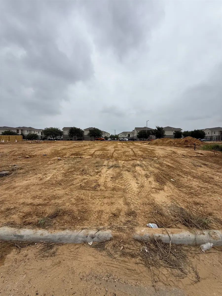 222 Lusitano Dr., Laredo, TX 78046 - #3