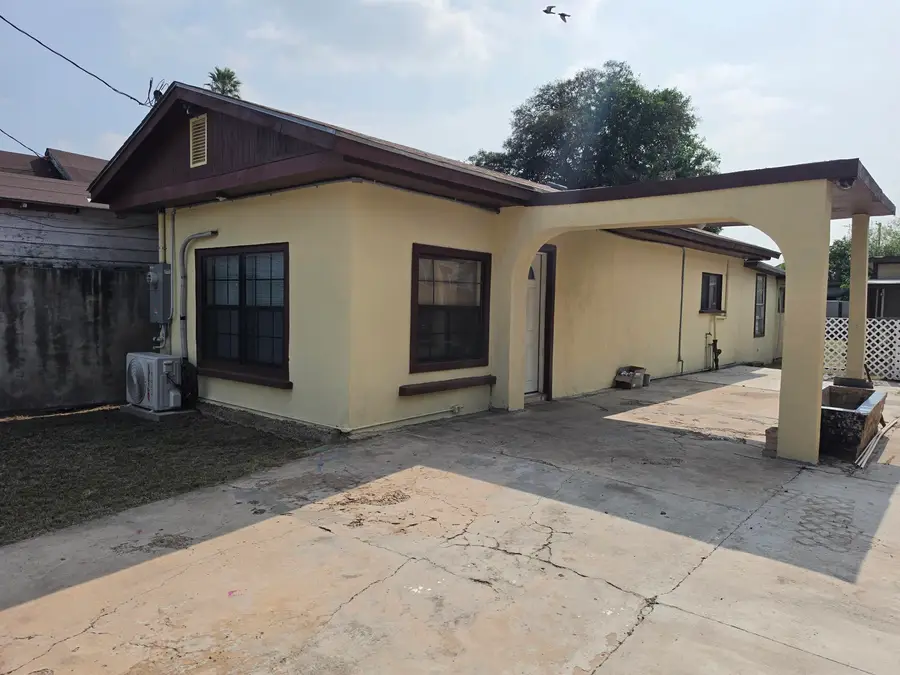 2514 Flores Ave, Laredo, TX 78040 - #2