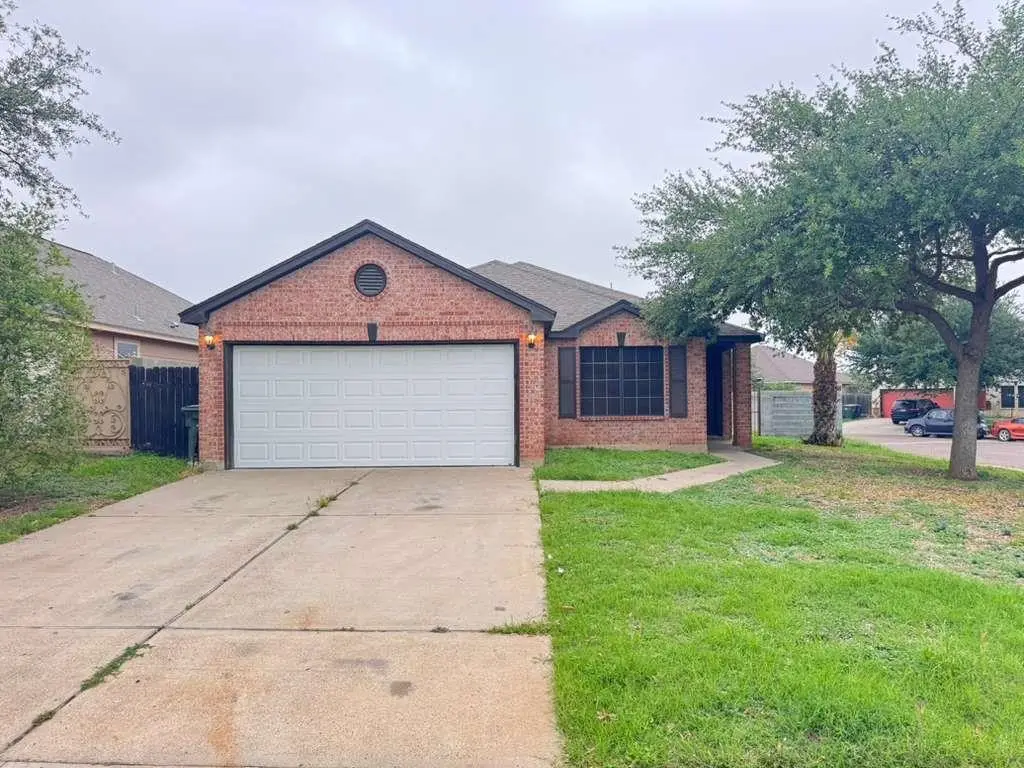 101 Jacales Ct, Laredo, TX 78045 - #1