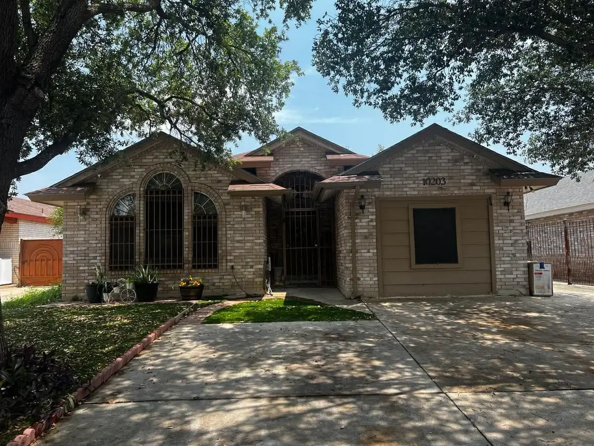 10203 Center Rd, Laredo, TX 78045 - #1