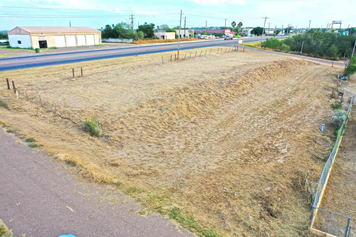 2724 U.S. Hwy 83 South, Zapata, TX 78076 - #1