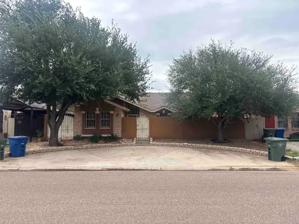 403 Carreta Ct, Laredo, TX 78045-7854