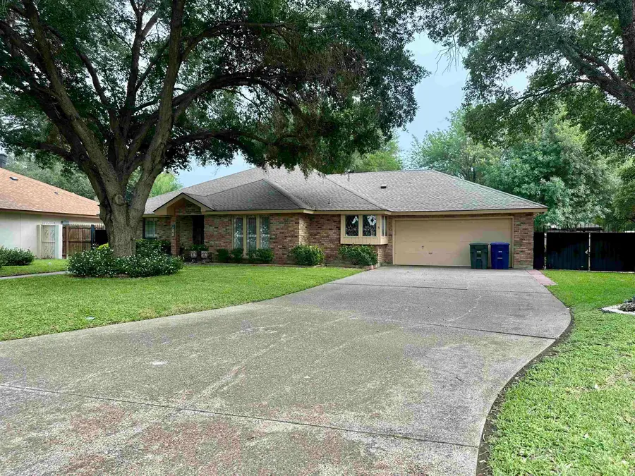 3101 Spring Creek Dr, Laredo, TX 78045 - #2
