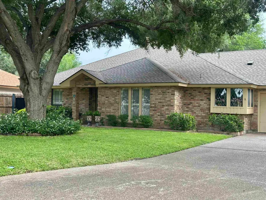 3101 Spring Creek Dr, Laredo, TX 78045 - #3