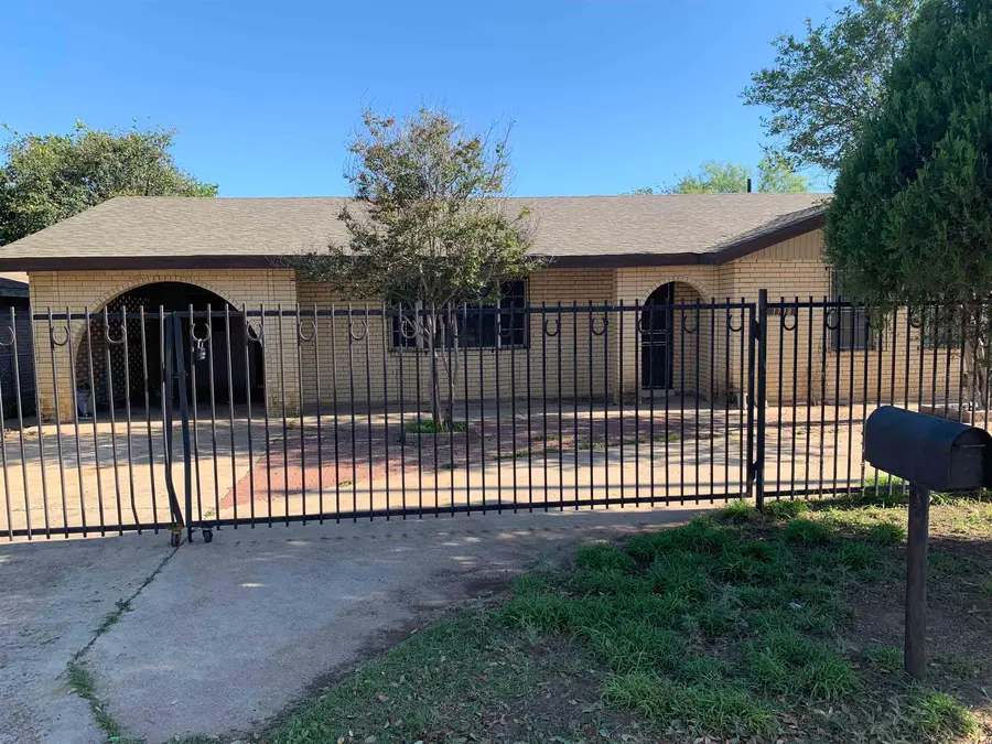 1718 Willow St, Laredo, TX 78045 - #3