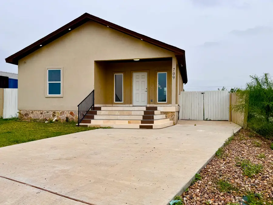 709 Palo De Rosa Loop, Laredo, TX 78043 - #3