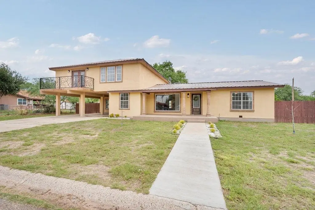 1902 Carla St, Zapata, TX 78076 - #1