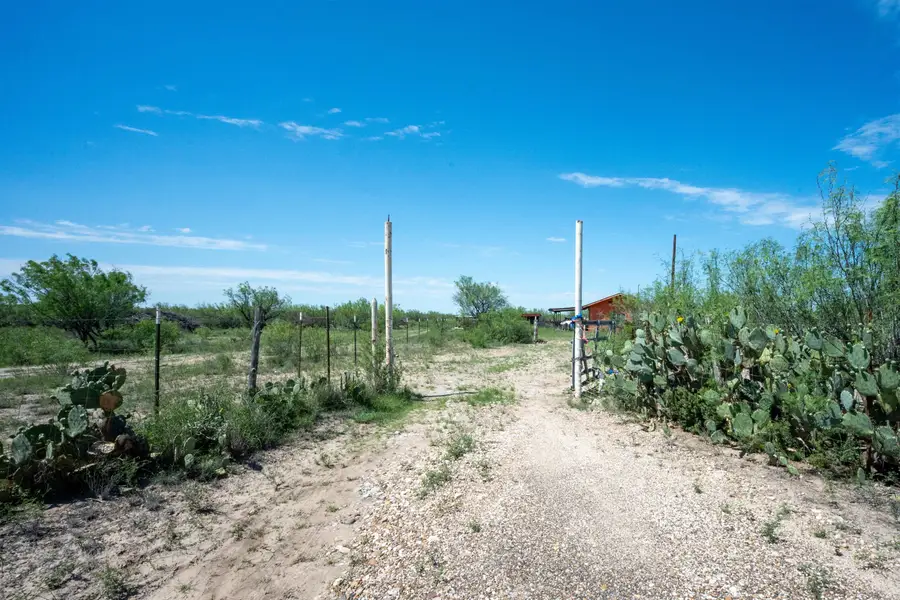 212 Sal si Puedes, Laredo, TX 78044 - #3
