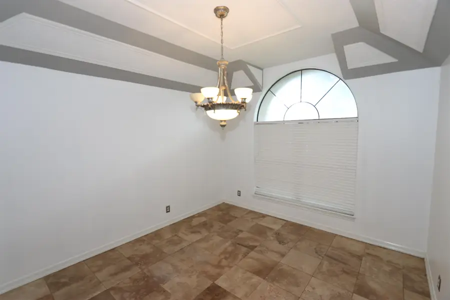 609 St James Crt, Laredo, TX 78041 - #3