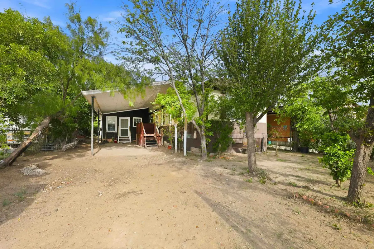 2811 Lee Ave, Laredo, TX 78040 - #1