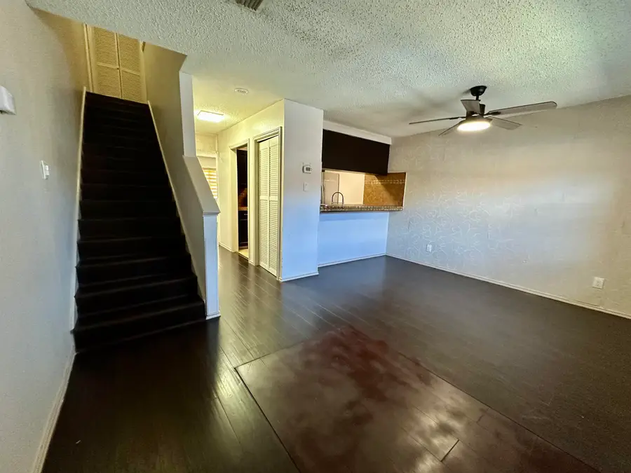 8915 McPherson Rd, Laredo, TX 78041 - #3