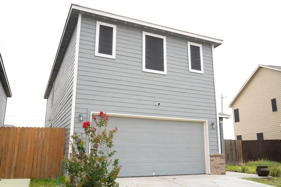 4207 Lorisa, Laredo, TX 78046 - #2