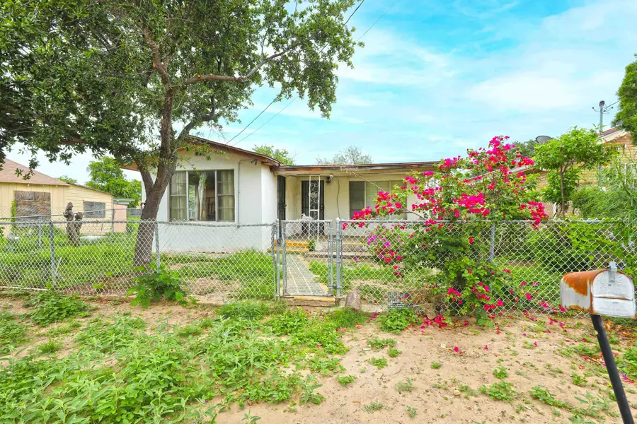 2305 San Jorge Ave, Laredo, TX 78040 - #3