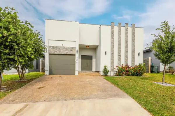 1705 Calvillo Dr., Laredo, TX 78046