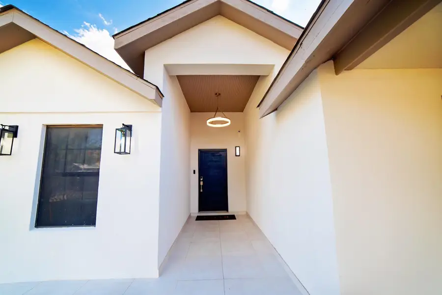 8707 Puerto Vallarta, Laredo, TX 78045 - #2