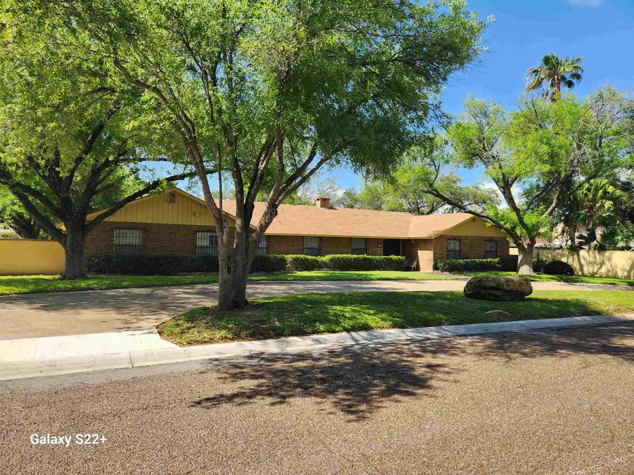 405 Longshadow Rd, Laredo, TX 78041 - #2