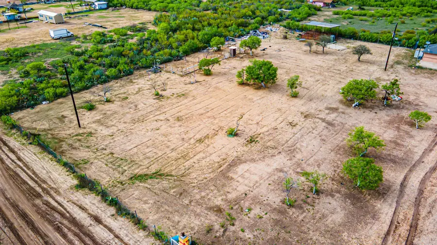 249 Los Fresnos Rd., Laredo, TX 78043 - #3