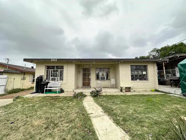 3212 Pecan St, Laredo, TX 78046