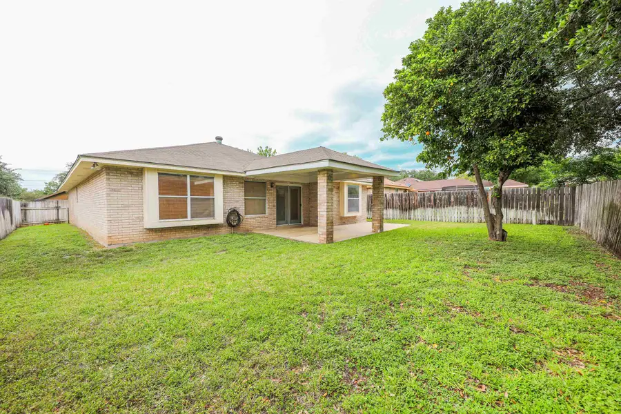 423 St Croix Dr, Laredo, TX 78045 - #2