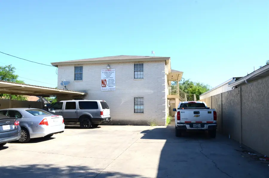 1010 Reynolds St, Laredo, TX 78040 - #3